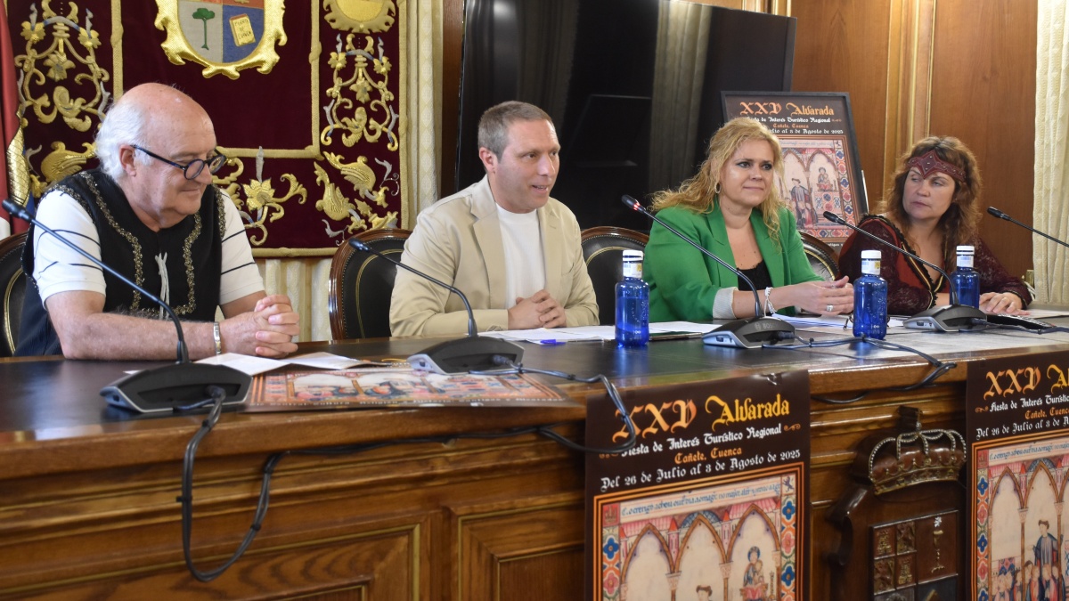 El presidente de la Diputación, Álvaro Martínez Chana, en rueda de prensa. - DIPUTACIÓN